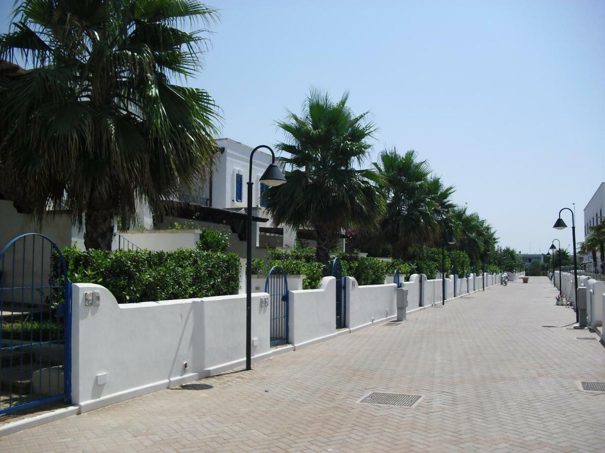 Villa In Villaggio Porto Cesareo Kültér fotó